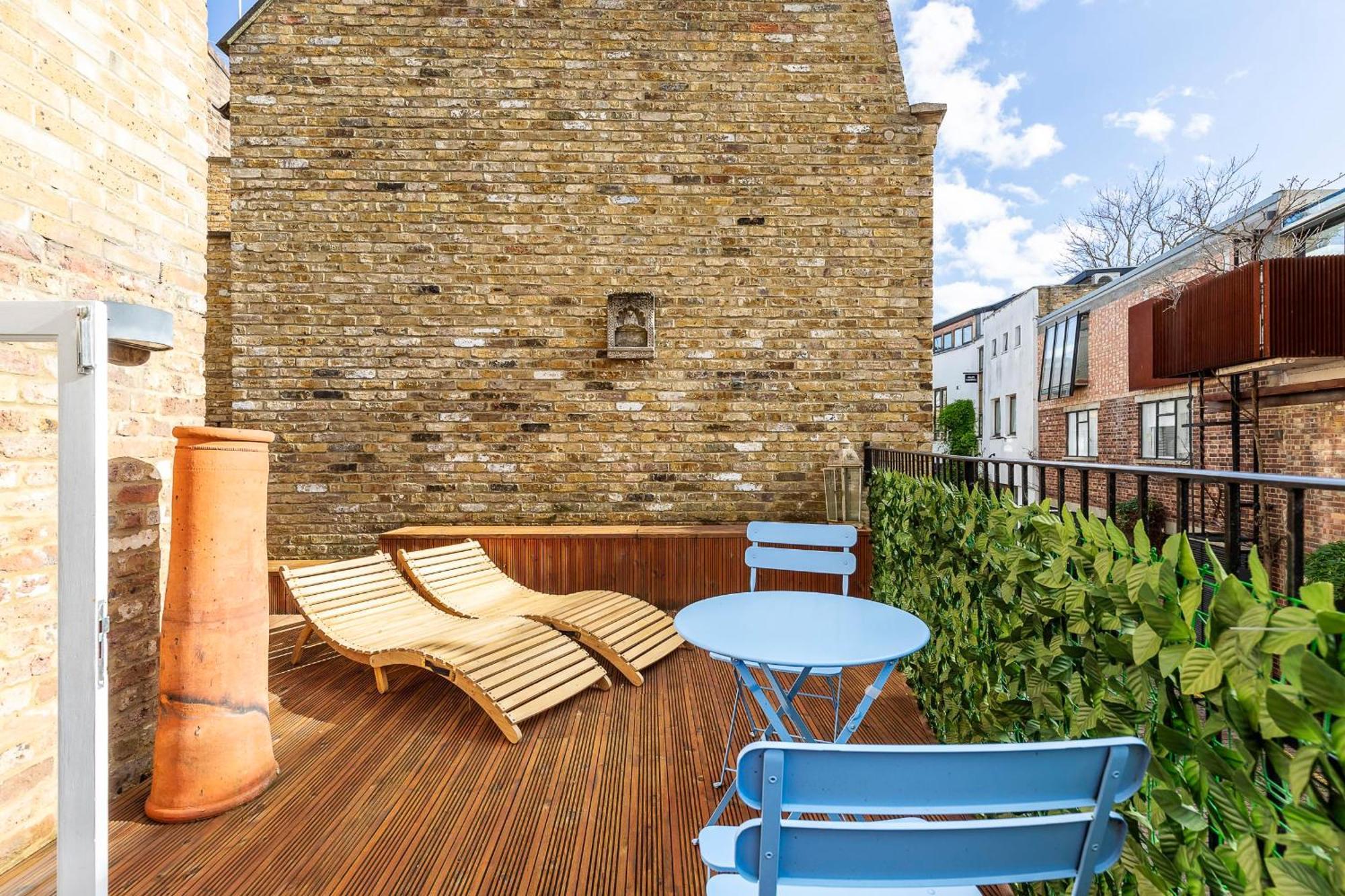 Charming Two Bed Maisonette In Notting Hill London