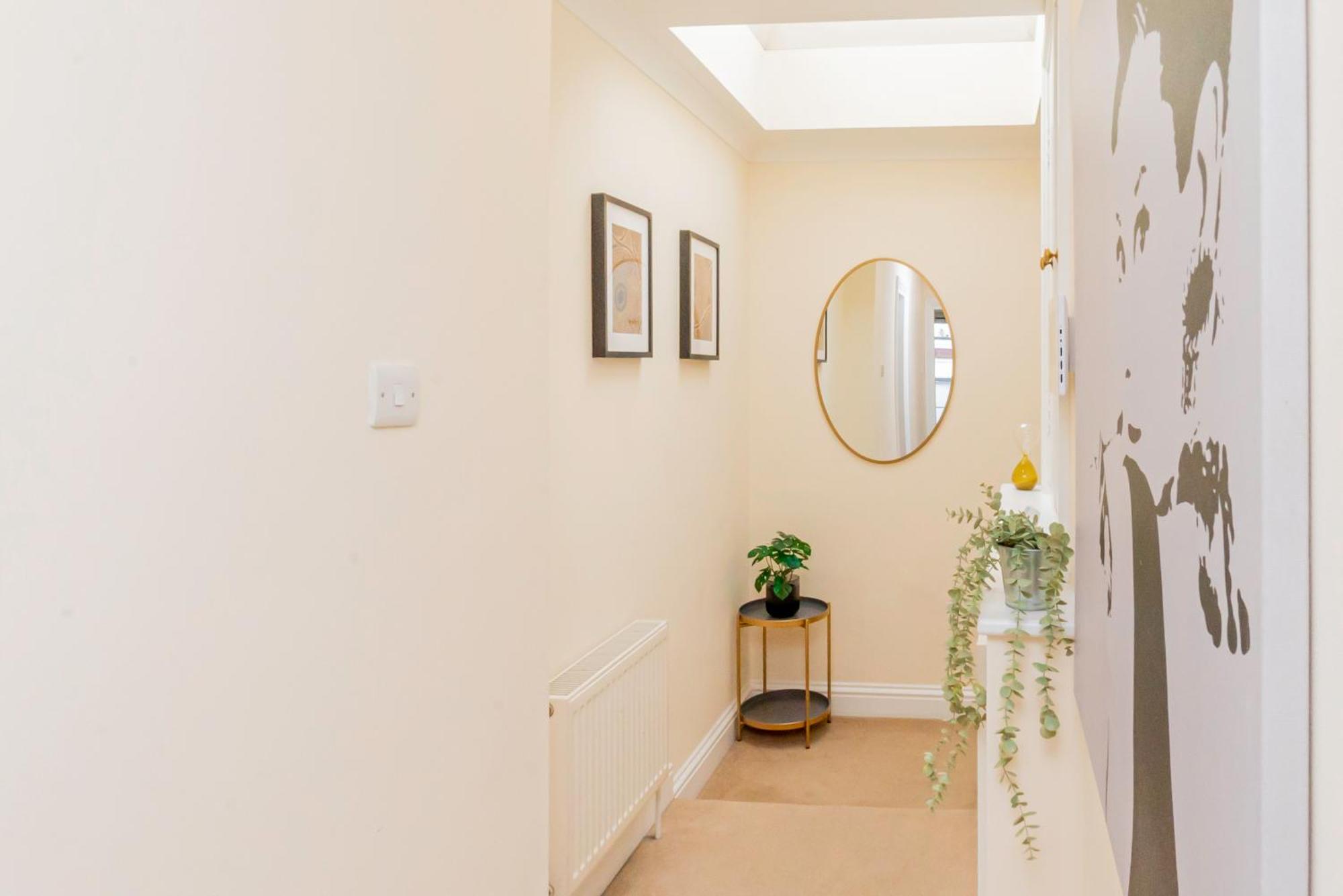 Apartment Battersea 2-bedroom Top-floor With Cozy Balcony