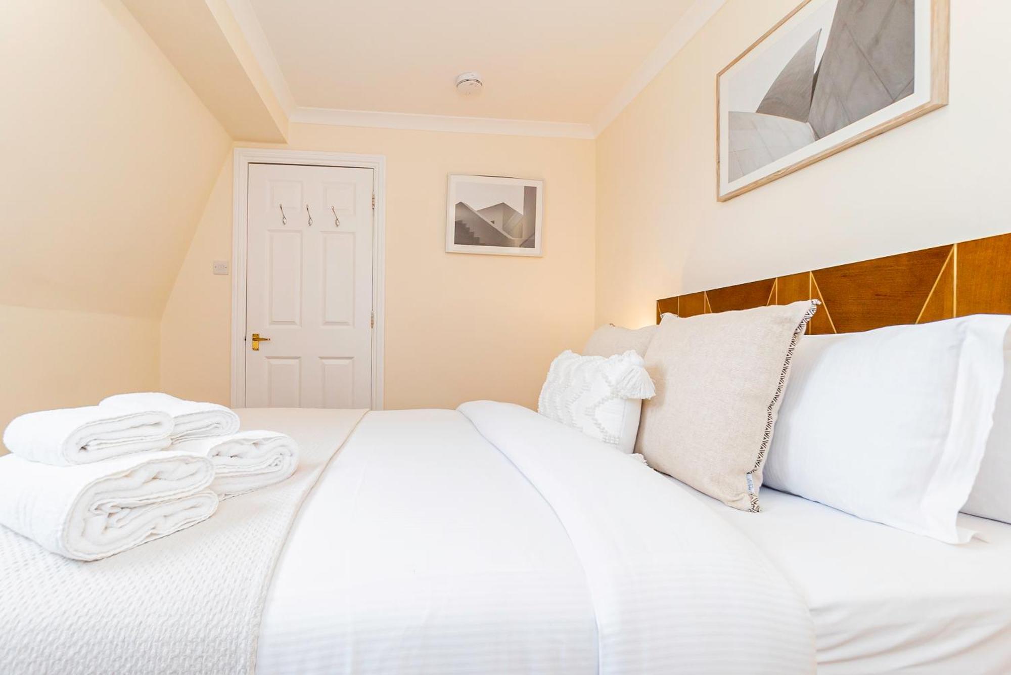 Battersea 2-bedroom Top-floor With Cozy Balcony