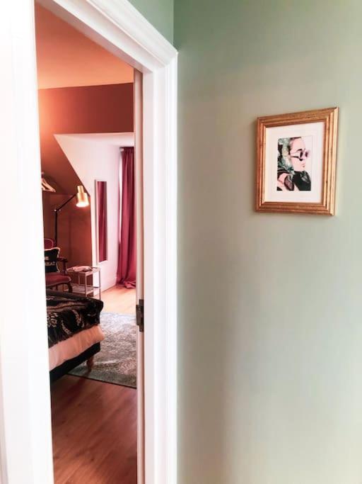 The Sycamore Retreat - Hampstead Apartment London