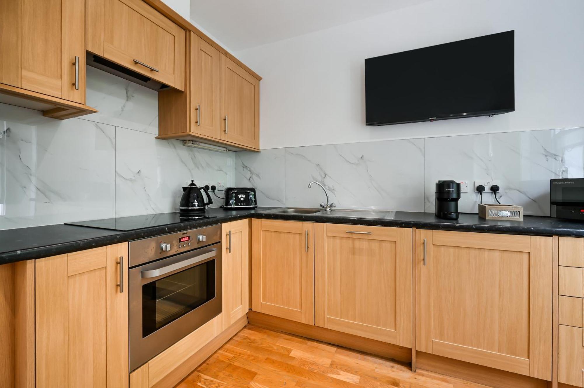Avari - Gray's Collection Apartment *