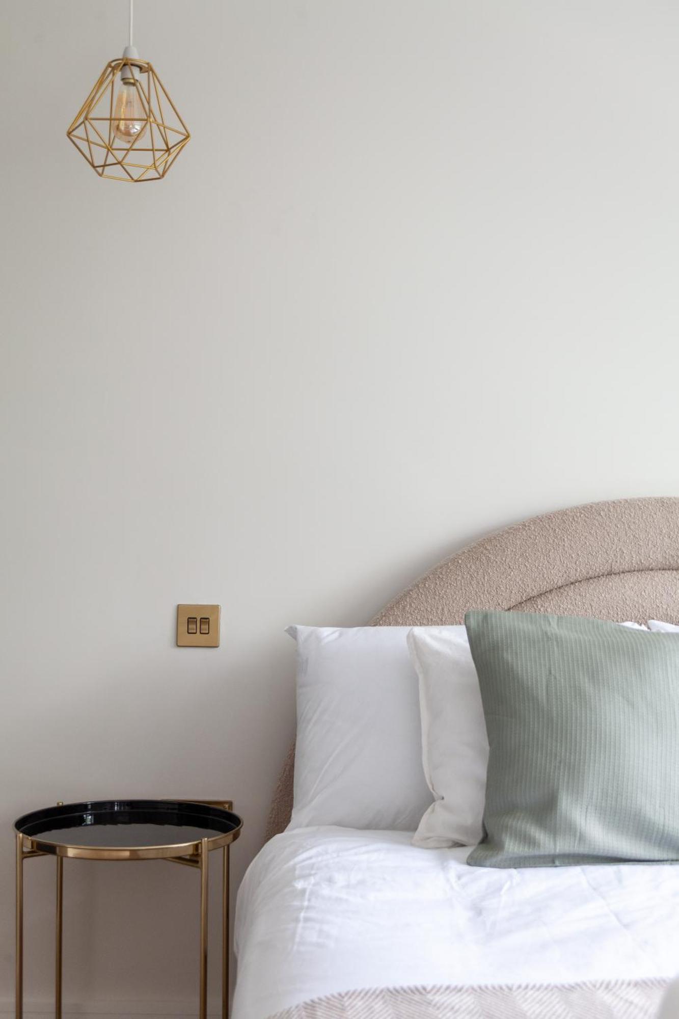 Apartment Arte Stays - Lux Stylish Penthouse - Heart Of Wembley - Parking *
