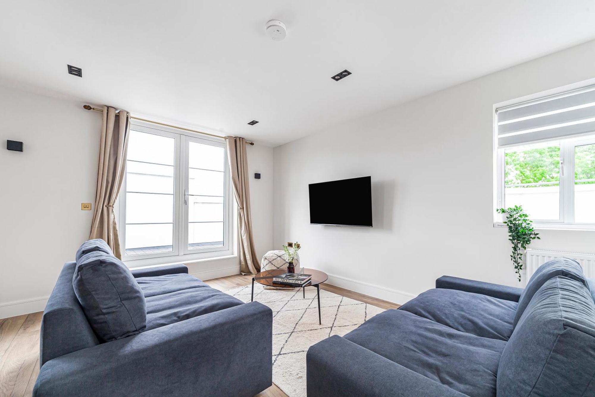 Apartment Arte Stays - Lux Stylish Penthouse - Heart Of Wembley - Parking *