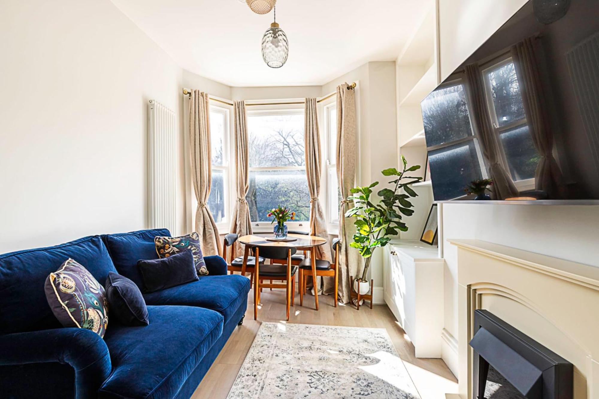 Lovely Bishops Park Flat London