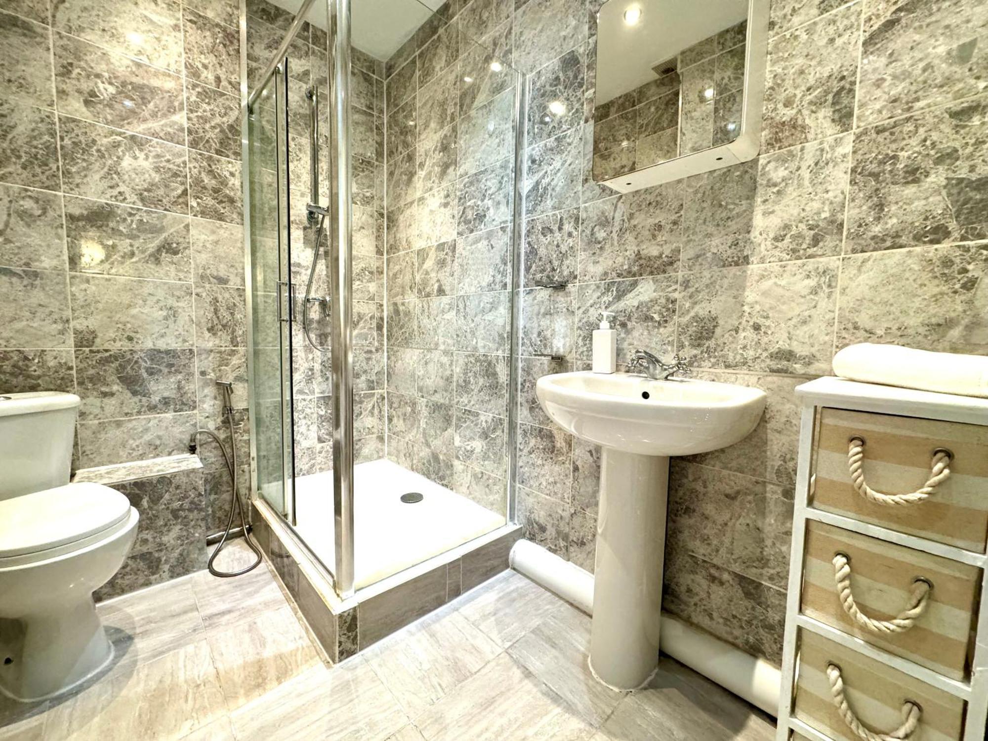 Appartement The Prince's Palace Central Queensway By Wild *