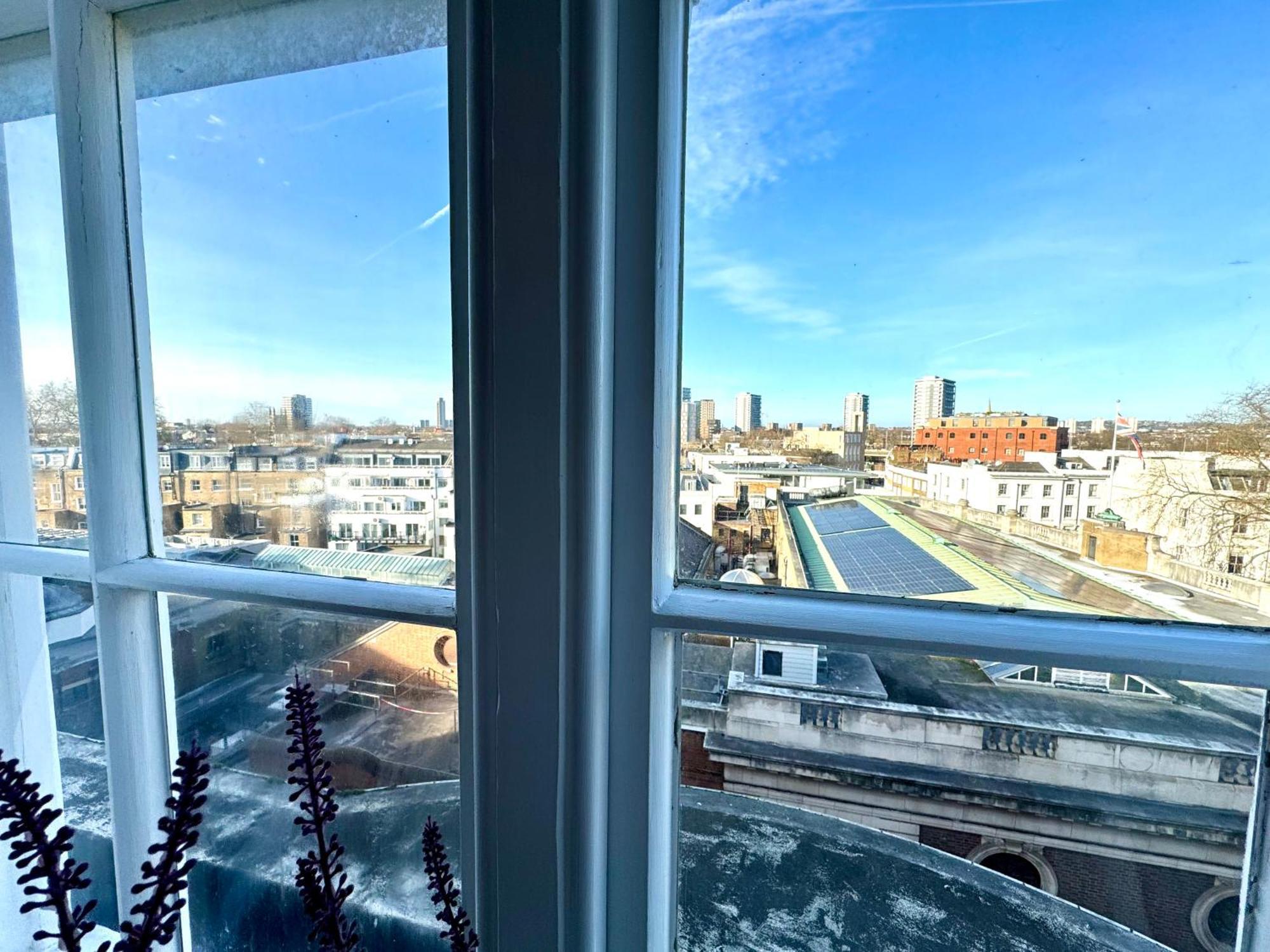 The Prince's Palace Central Queensway By Wild Appartement Londen