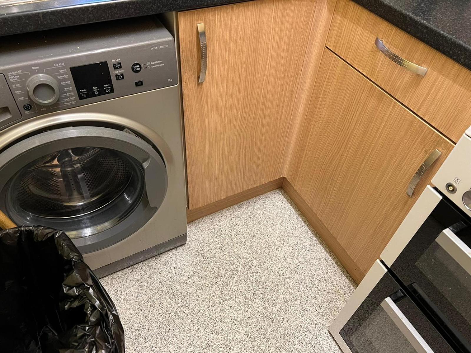 Live In White Homestay London