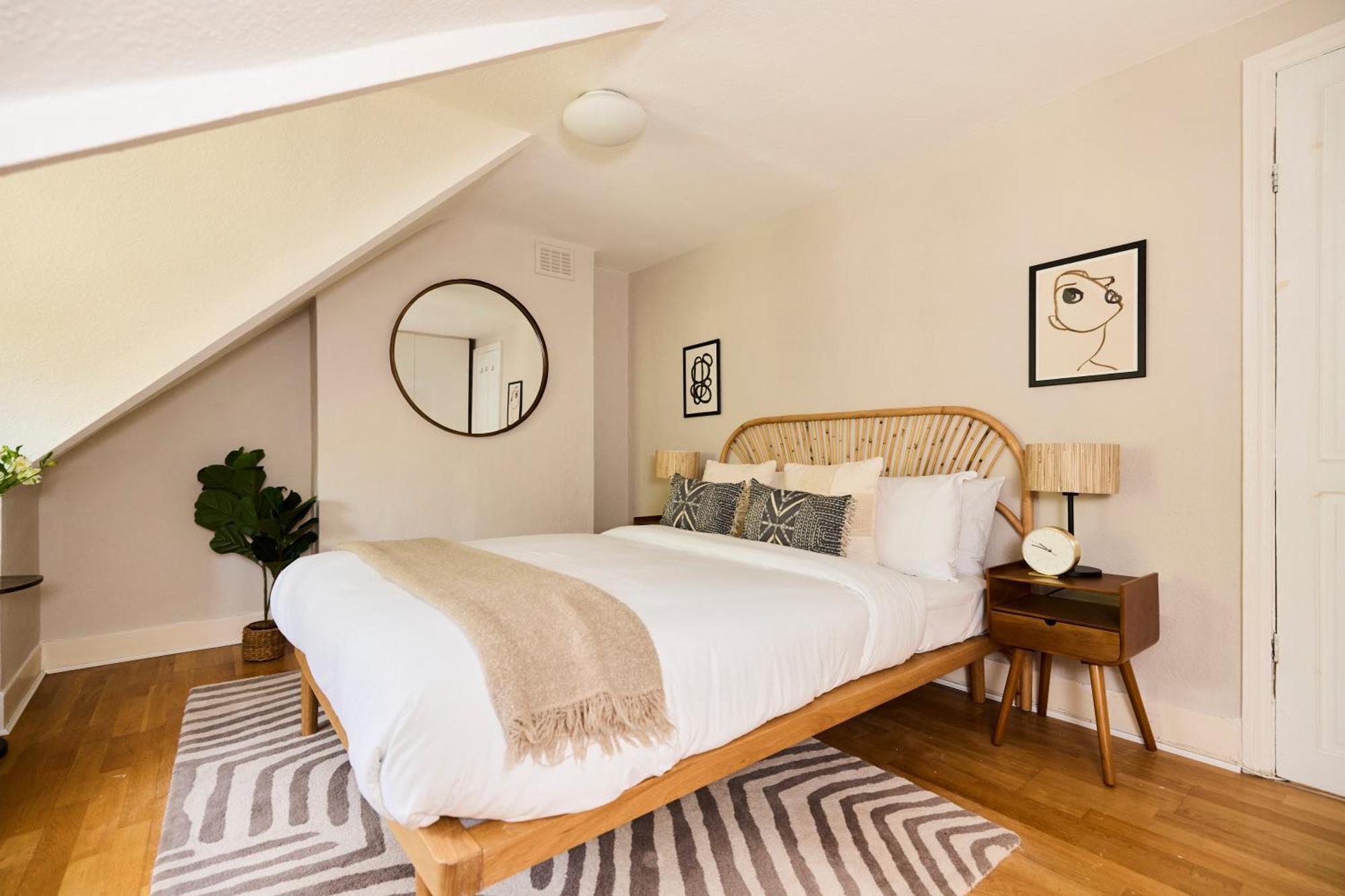The Waterlow Park Wonder - Trendy 2bdr With Study And Patio Londen