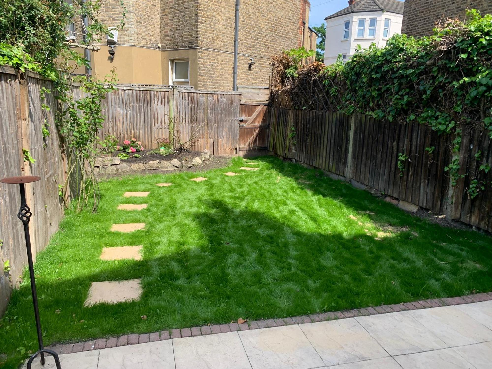 Apartment Garden Flat-nice Natural Light