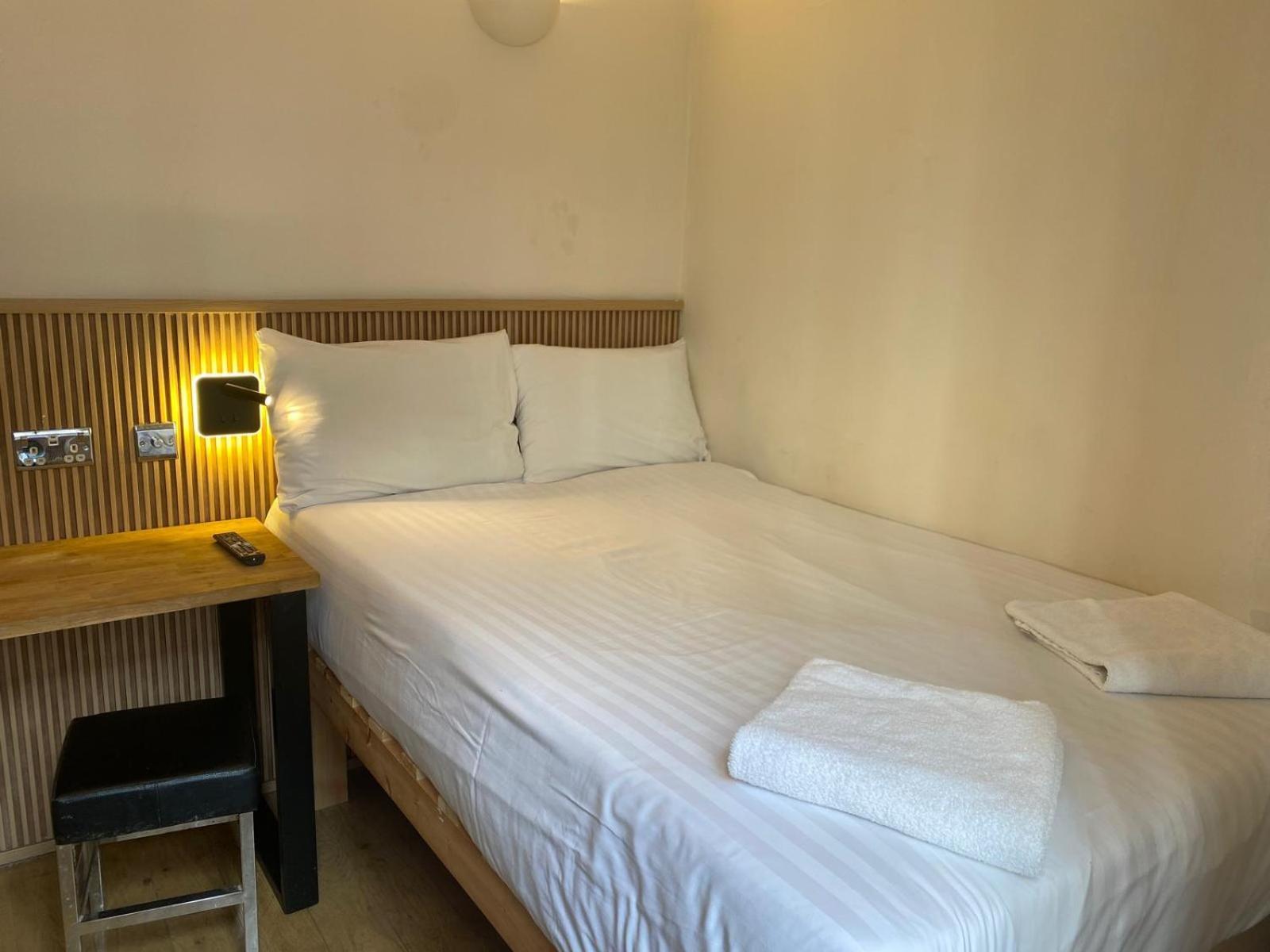 Exhibition Court 4 Hotel London