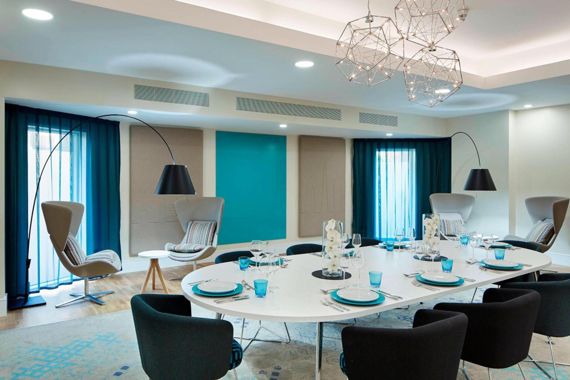 Marriott Kensington 4*