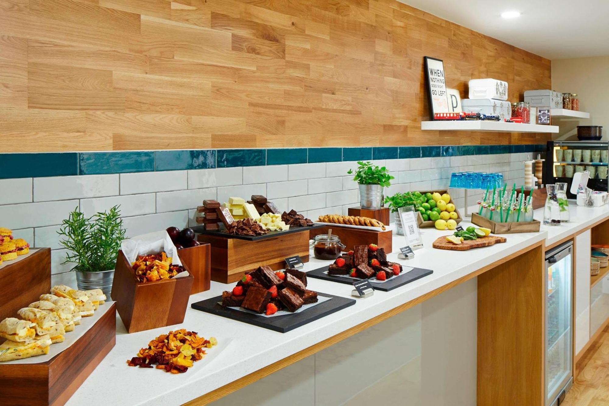 Marriott Kensington Hotel 4*
