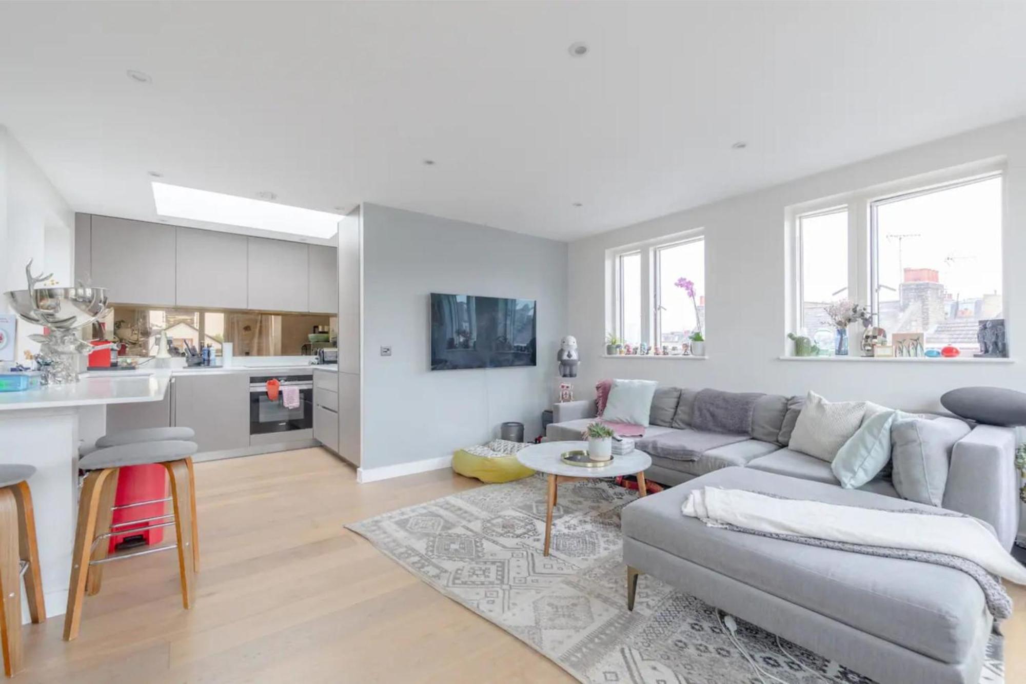 Sleek & Spacious 2bd Flat - Clapham Apartment *
