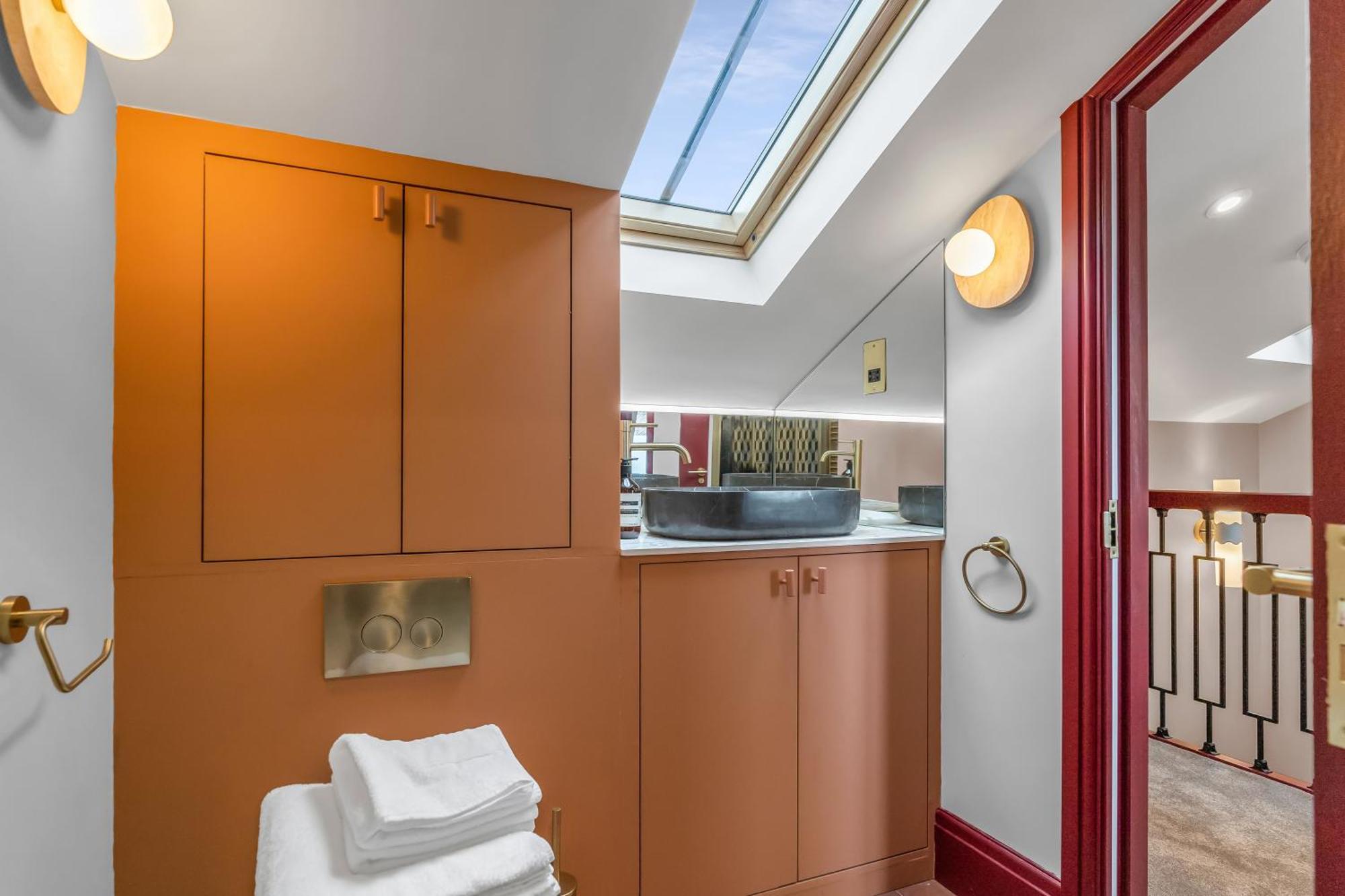 Hammersmith Residences By Mysquare *