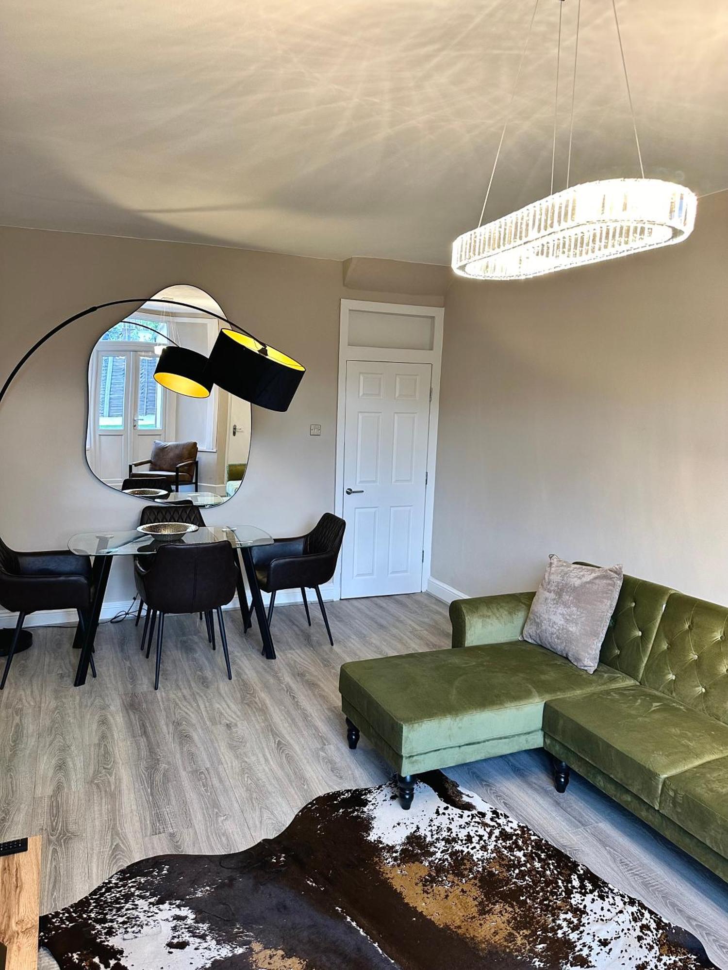 Luxe 4br Retreat Privat overnatting London