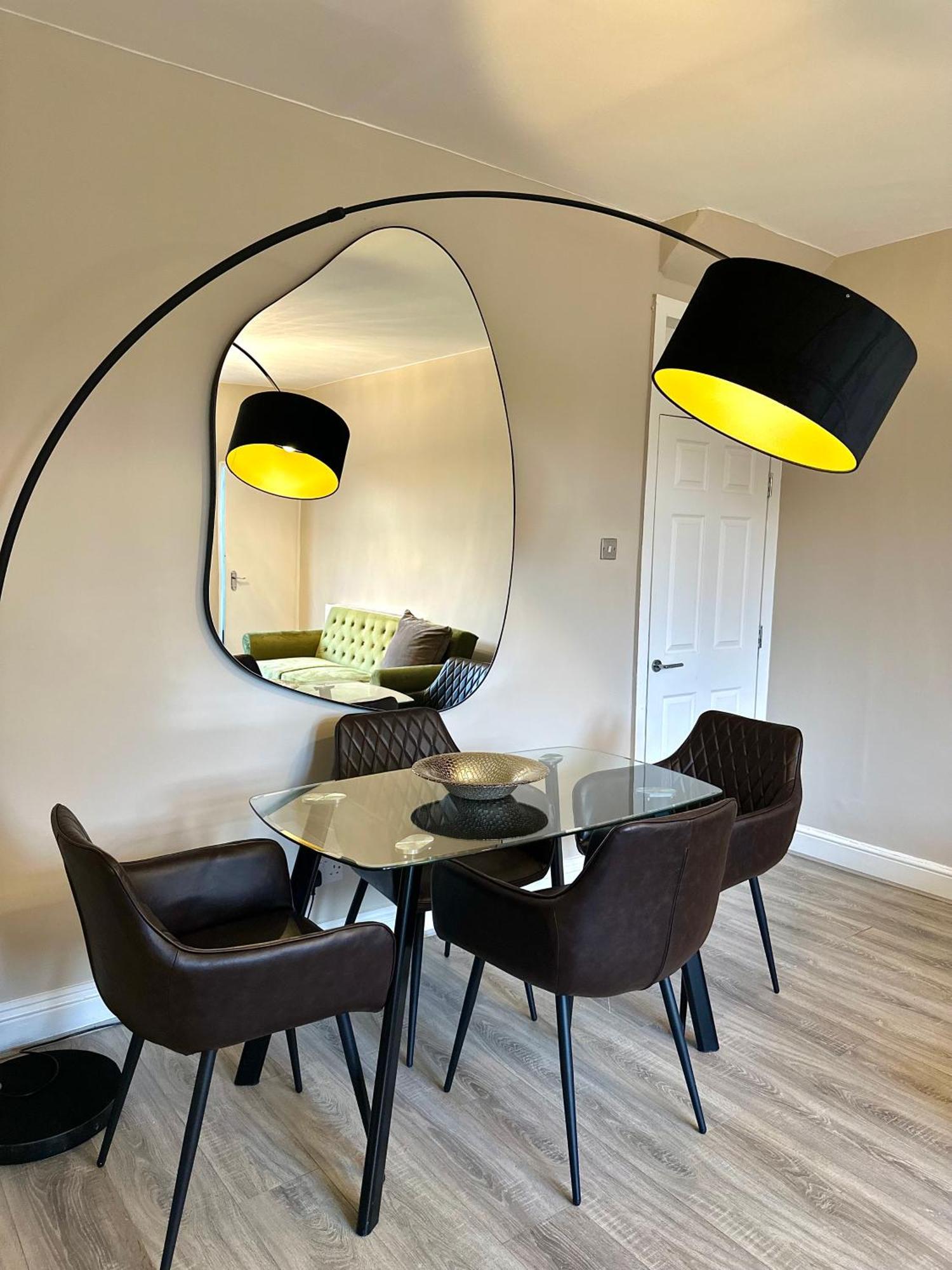 Luxe 4br Retreat Privat overnatting London
