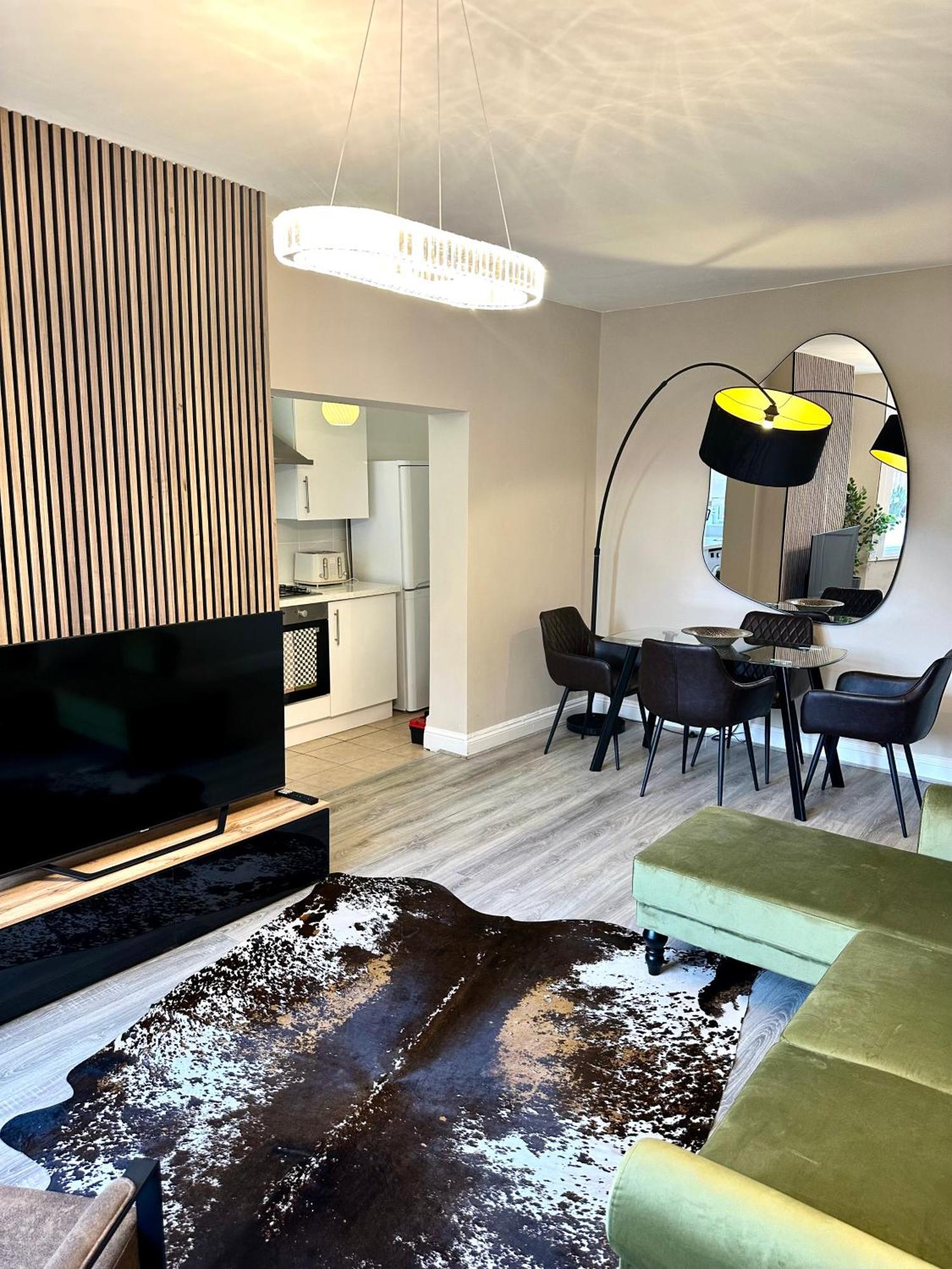 Luxe 4br Retreat Privat overnatting