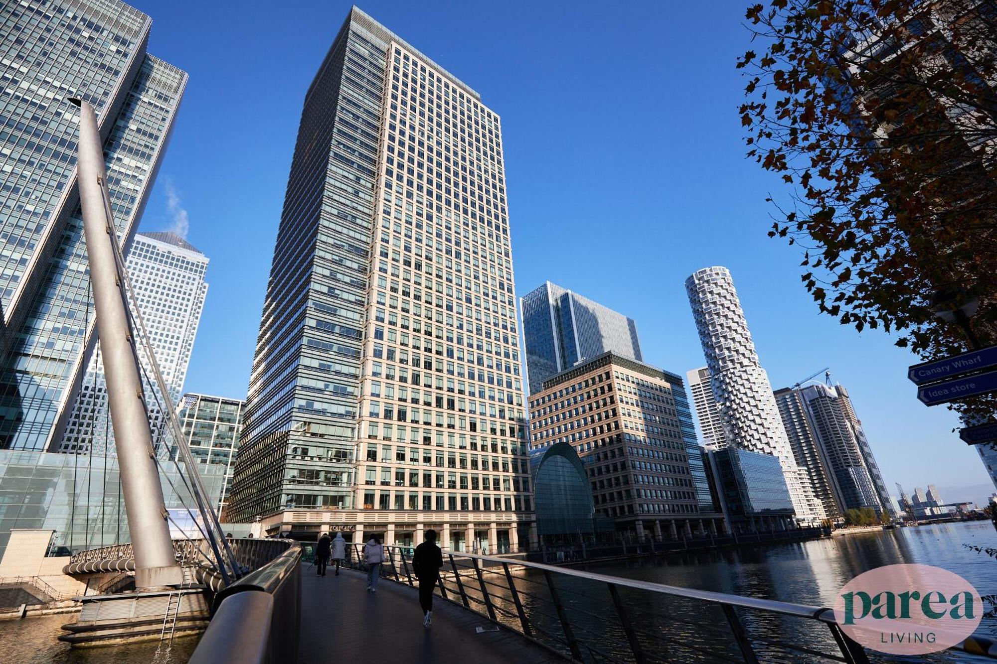 Parea Living - Cosy Flat With Skyline Views Beside Canary Wharf London