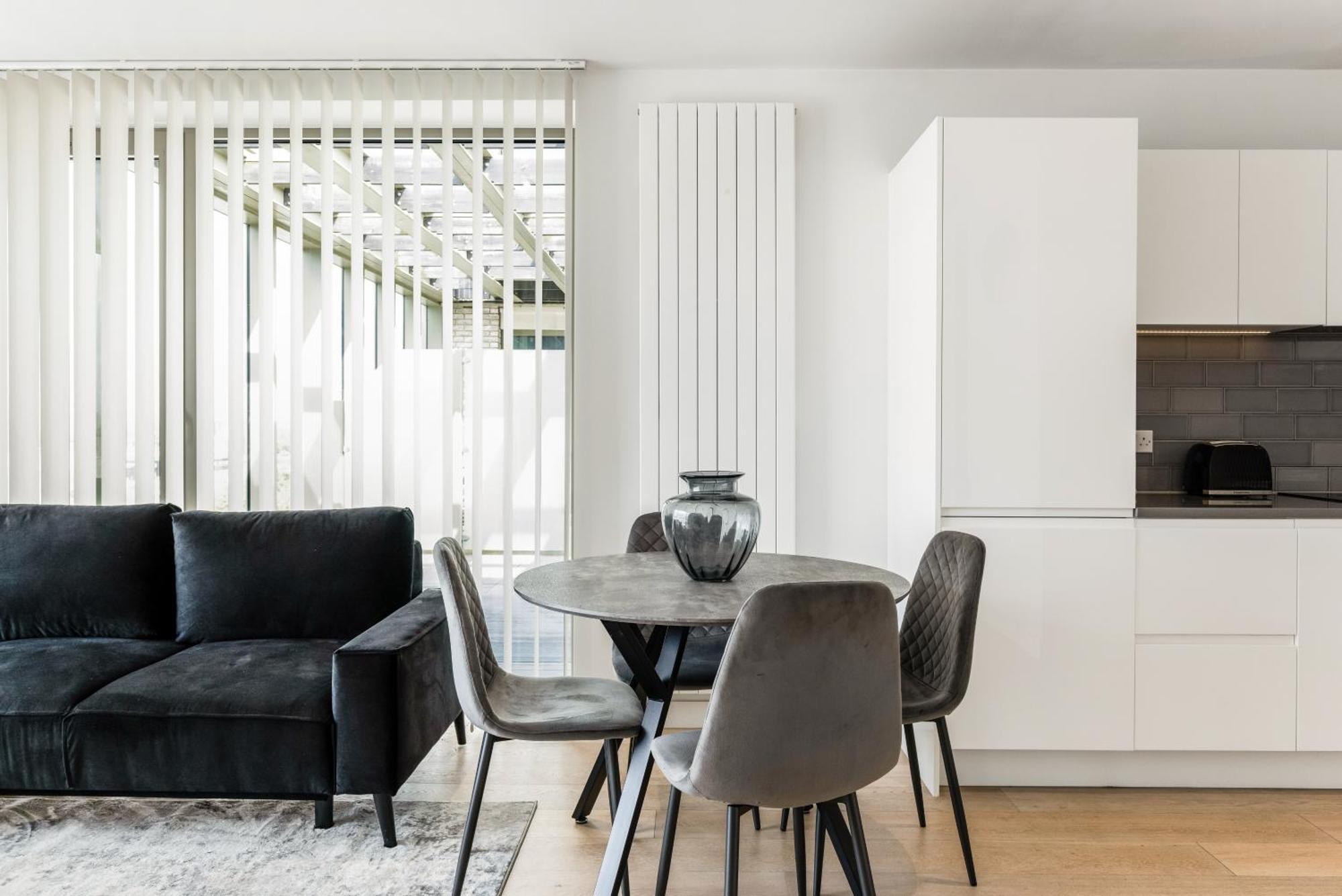 Khayat Homes - The Khalifa - One Bed Luxury Appartement Londen