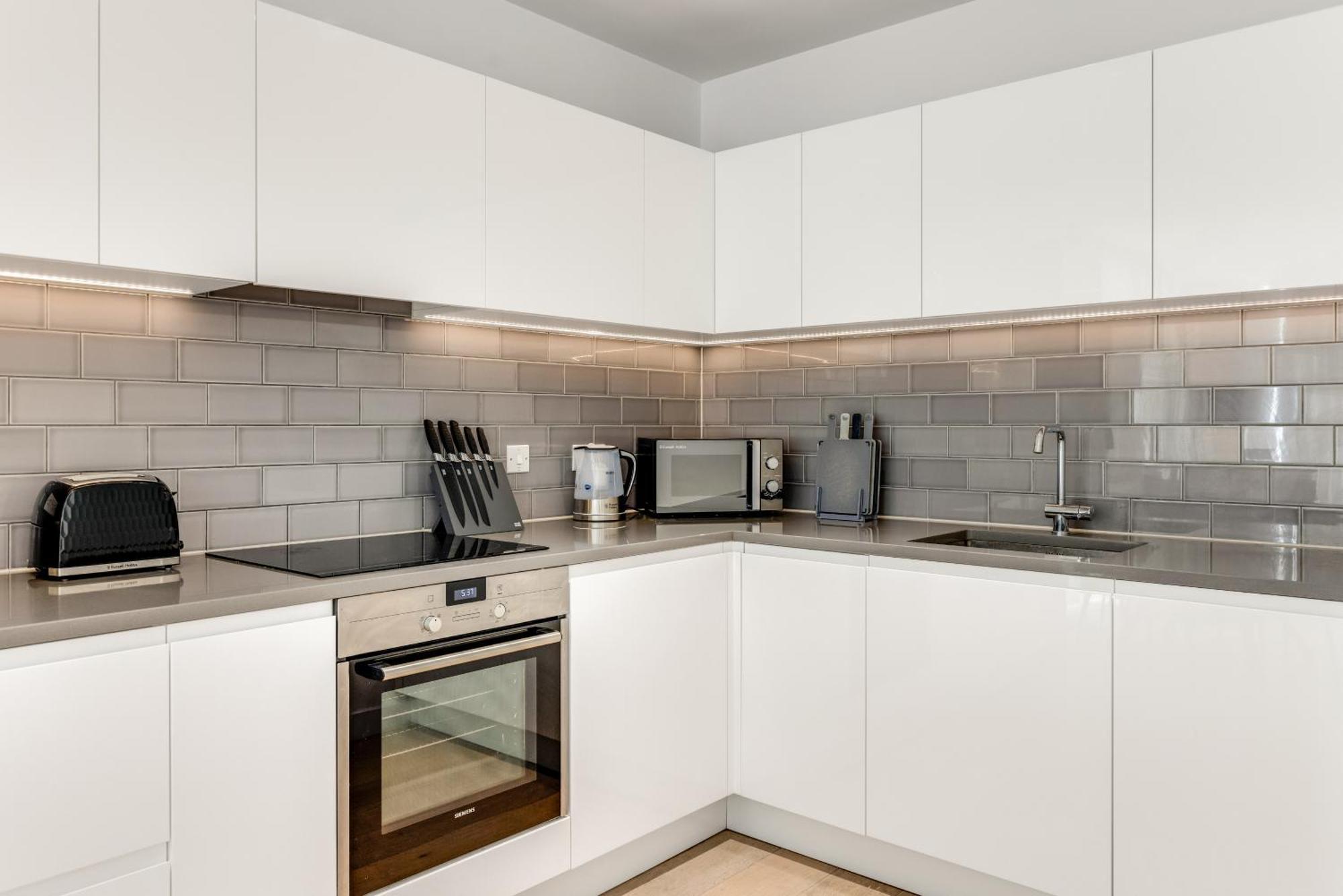 Khayat Homes - The Khalifa - One Bed Luxury Appartement