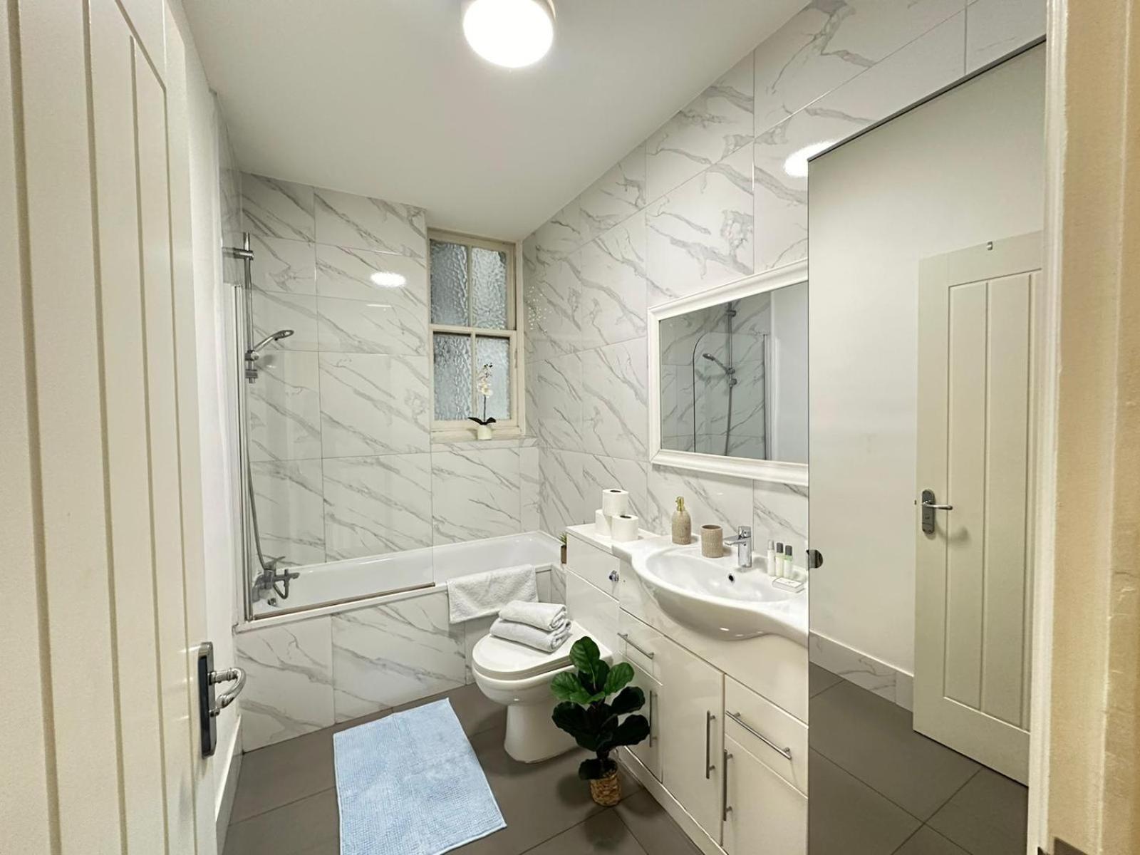 Oxford Street Four Bedroom Luxury Villa