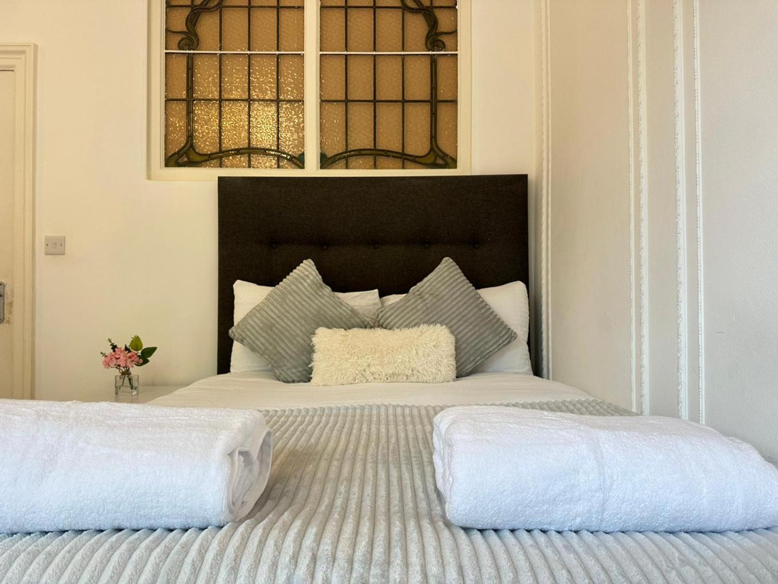 Villa Oxford Street Four Bedroom Luxury *