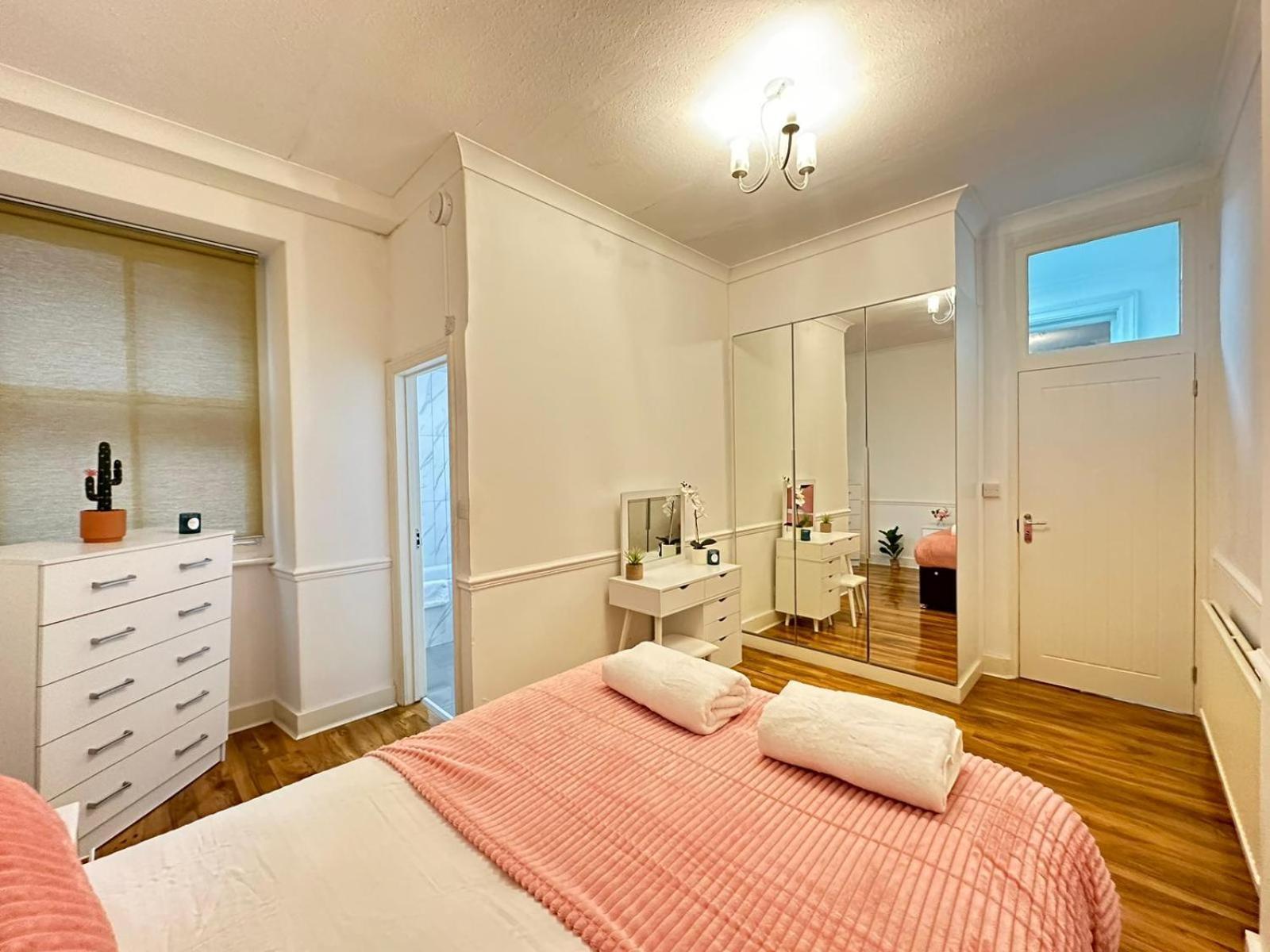 Oxford Street Four Bedroom Luxury * Londen