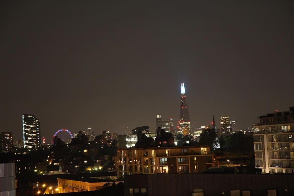Greenwich Skyline Retreat - 2bed Flat *