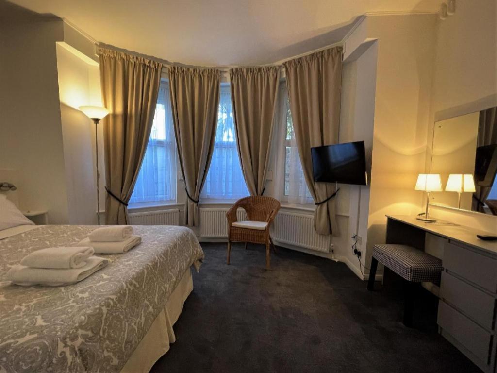 Hotel The Gateway 3*