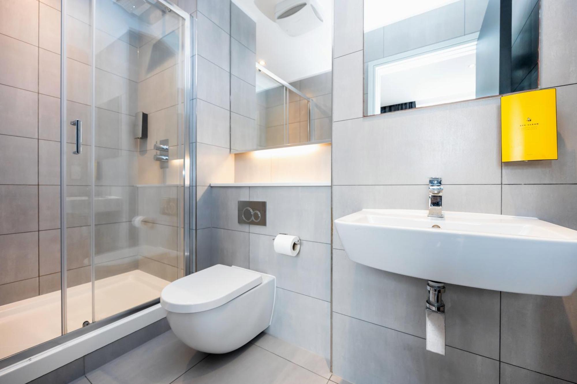 Staycity Greenwich High Road Aparthotel