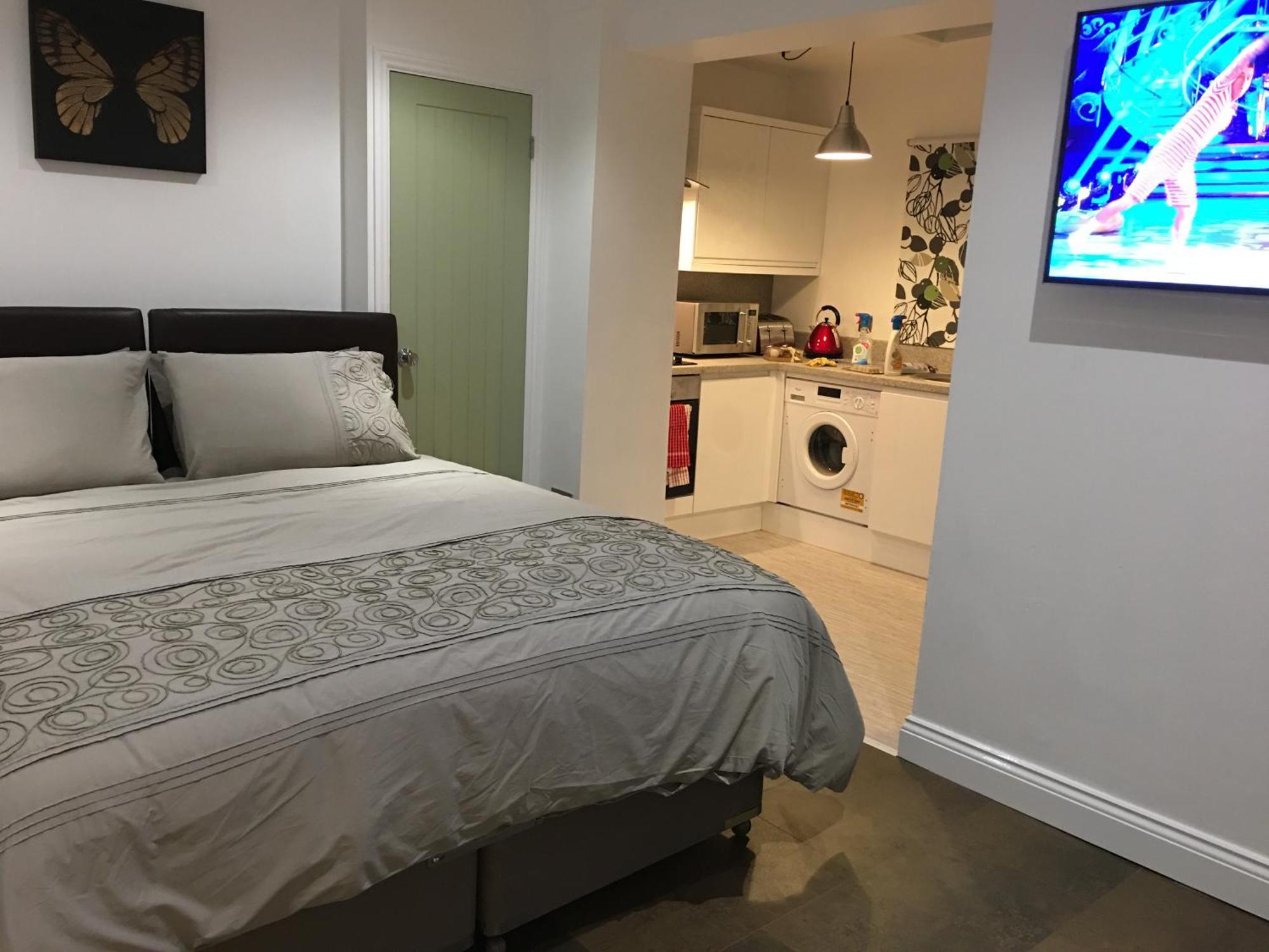 Mildmay Road Apartments *