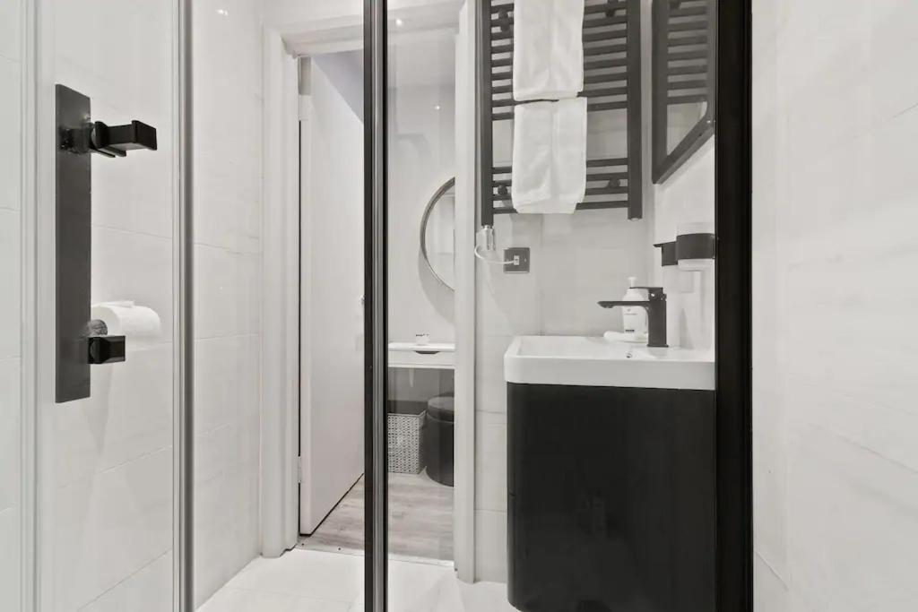 Apartment 73 Oakley Square *
