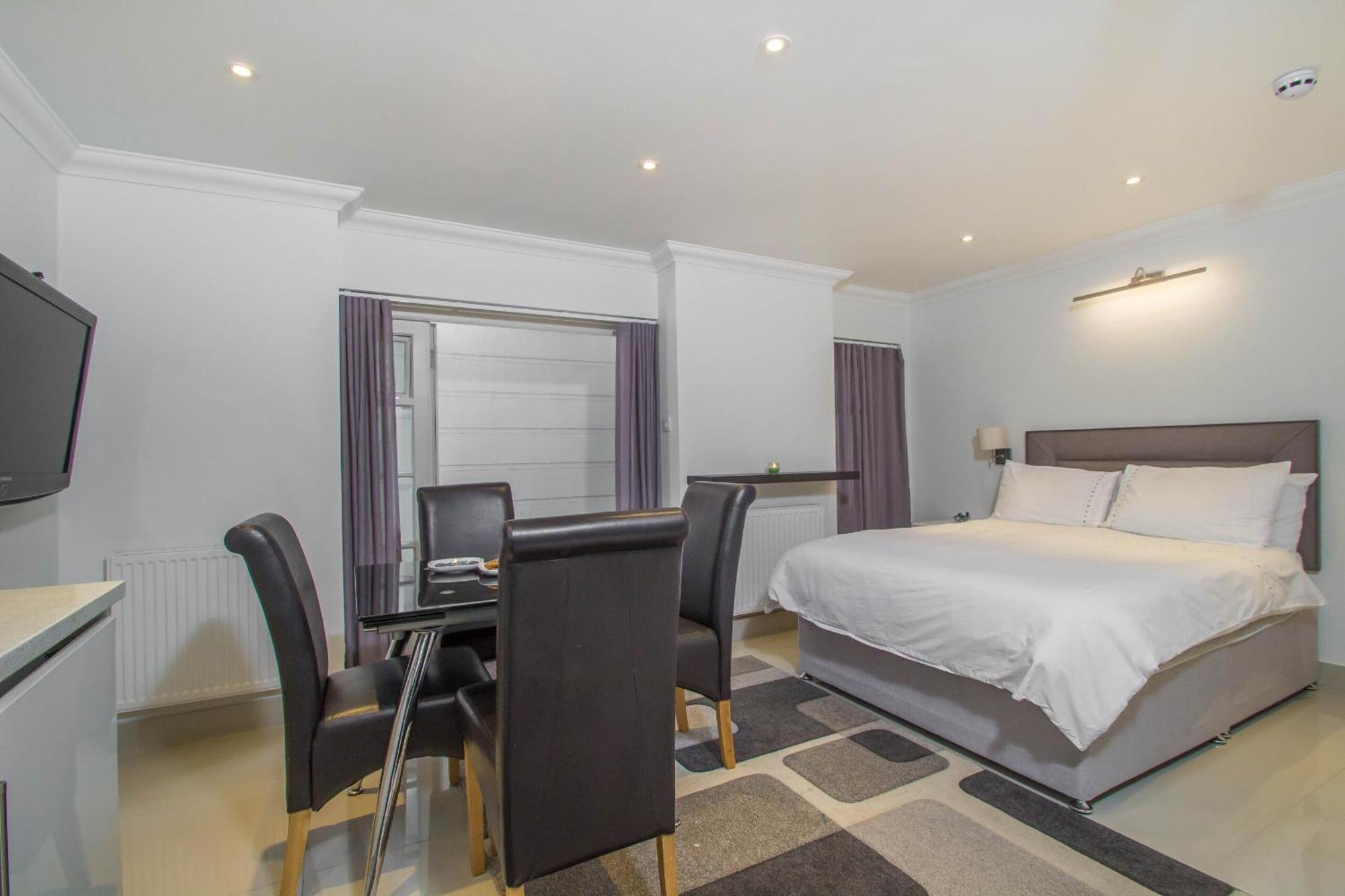 Marylebone Village Apartment *