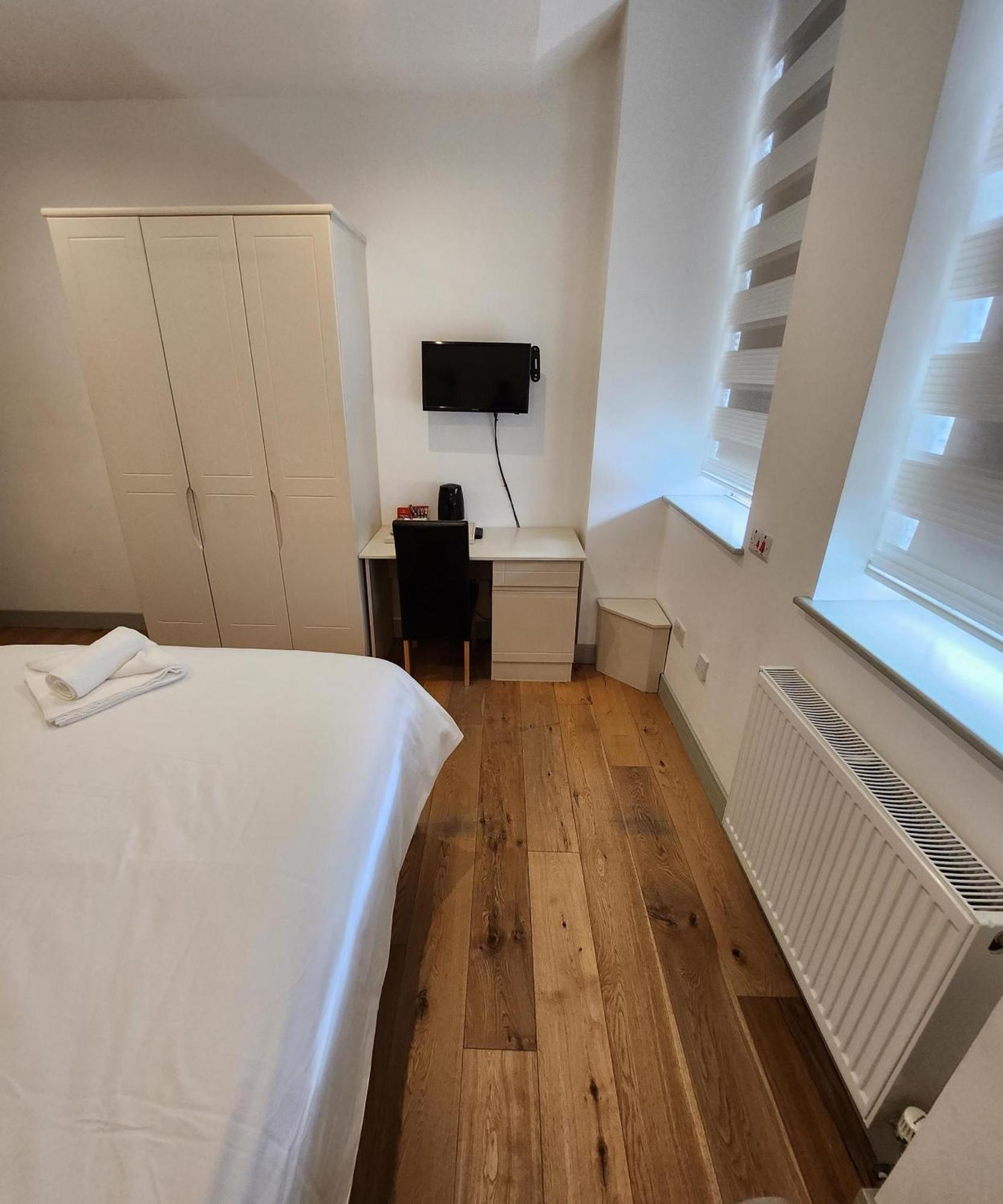 Forest House 3*