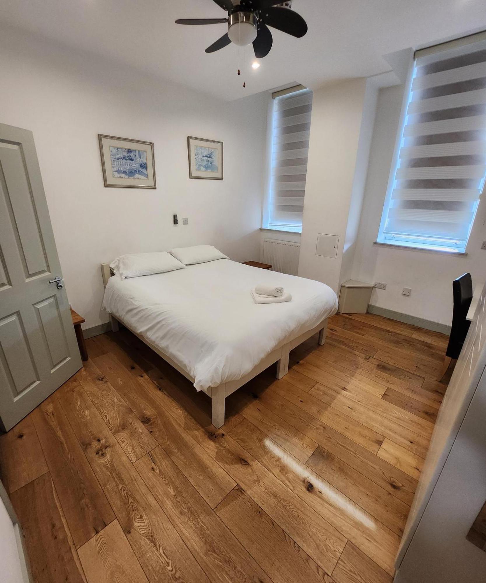 Forest House 3*