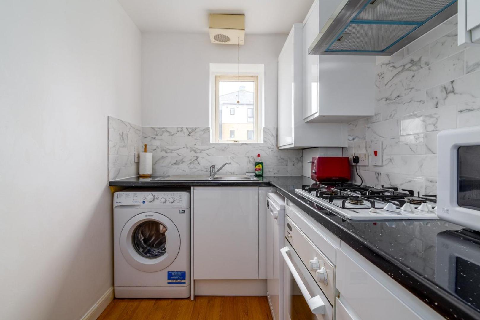 Guestready - Parkside Getaway In Britannia Village * Londres