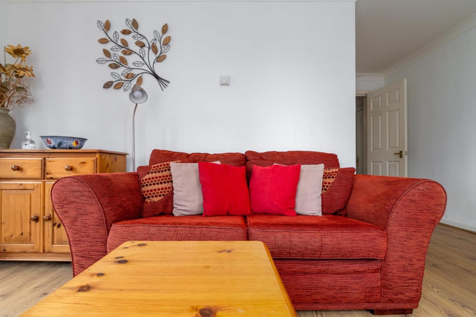 Guestready - Parkside Getaway In Britannia Village Londres