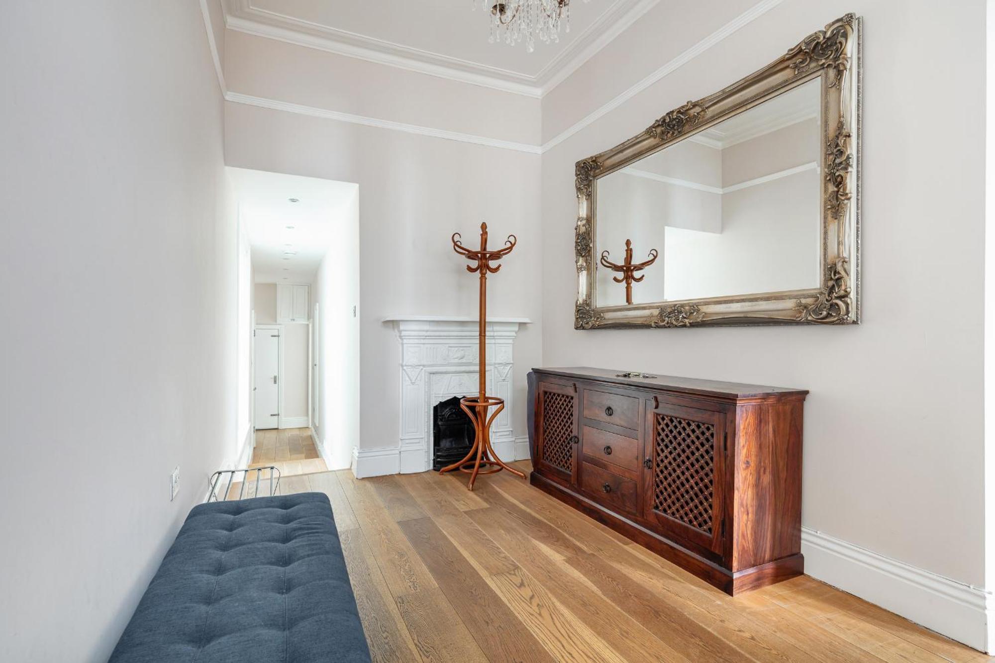 Stylish Hampstead Flat With Character And Charm * Londen