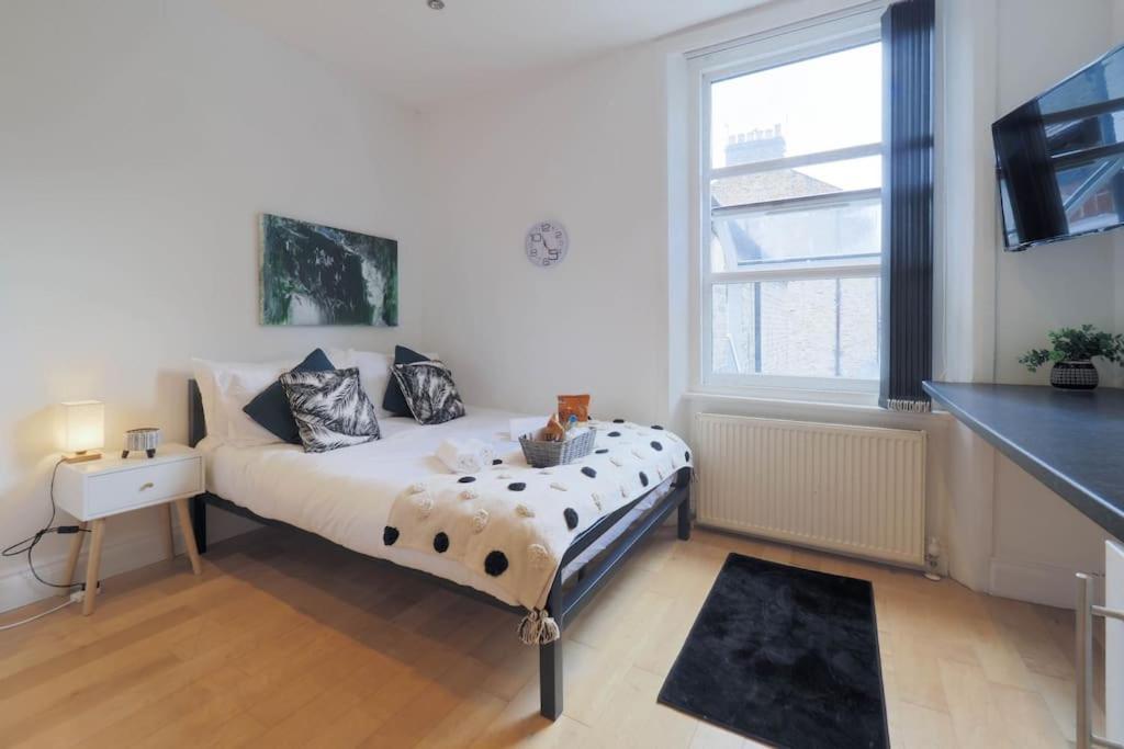 Apartment S2 Full With Own Kitchen In Centre Of Kilburn *
