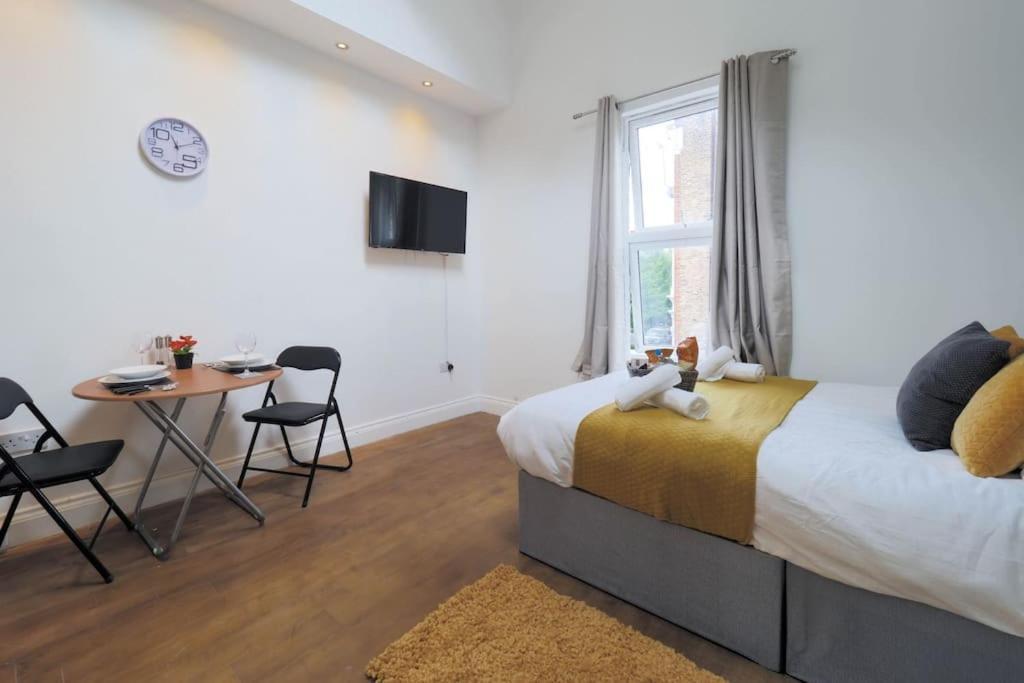 S1 Modern In Kilburn *