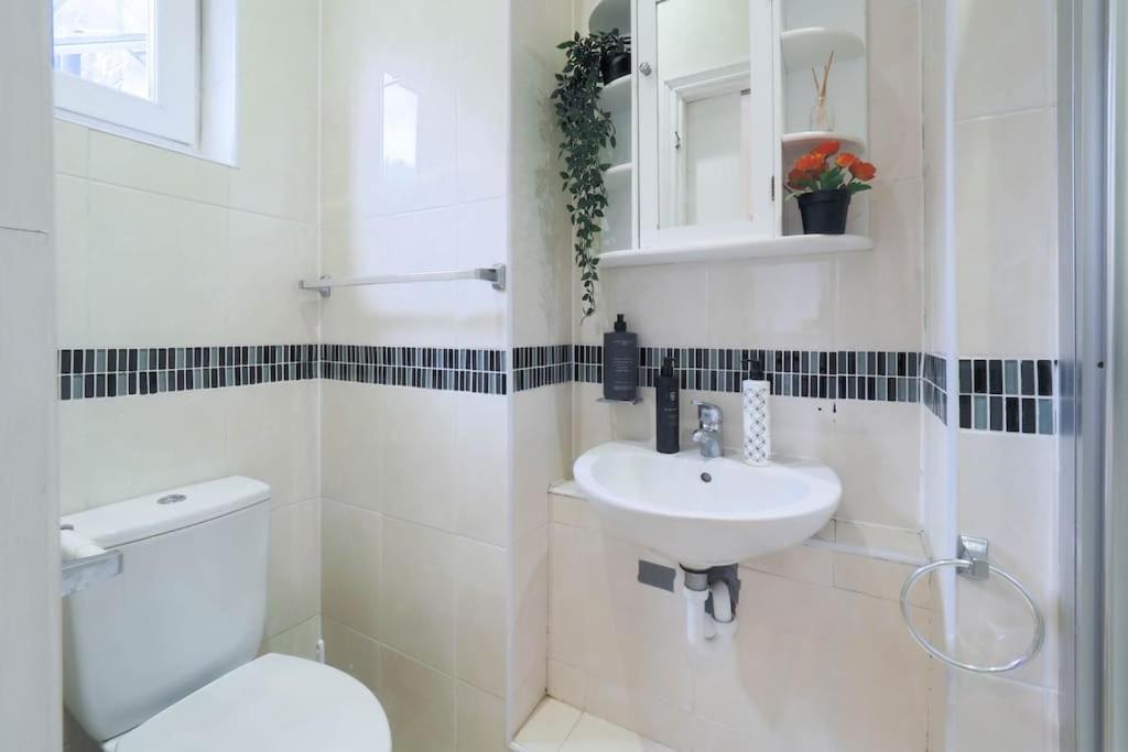 S1 Modern In Kilburn London