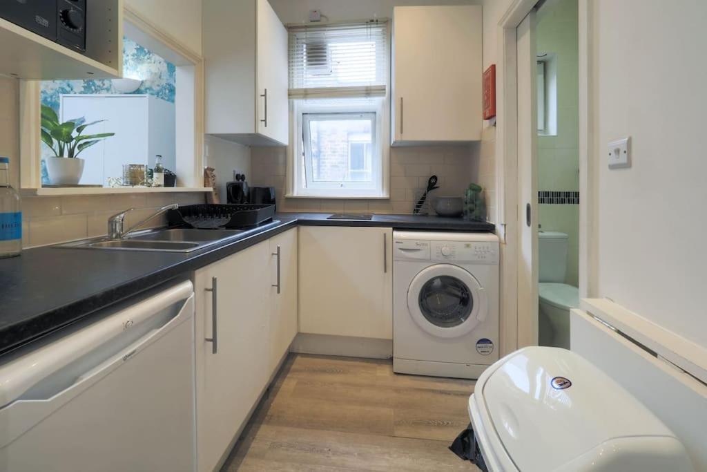 S1 Modern In Kilburn Apartment
