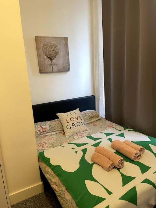 Apartment Flat In Heart Of *