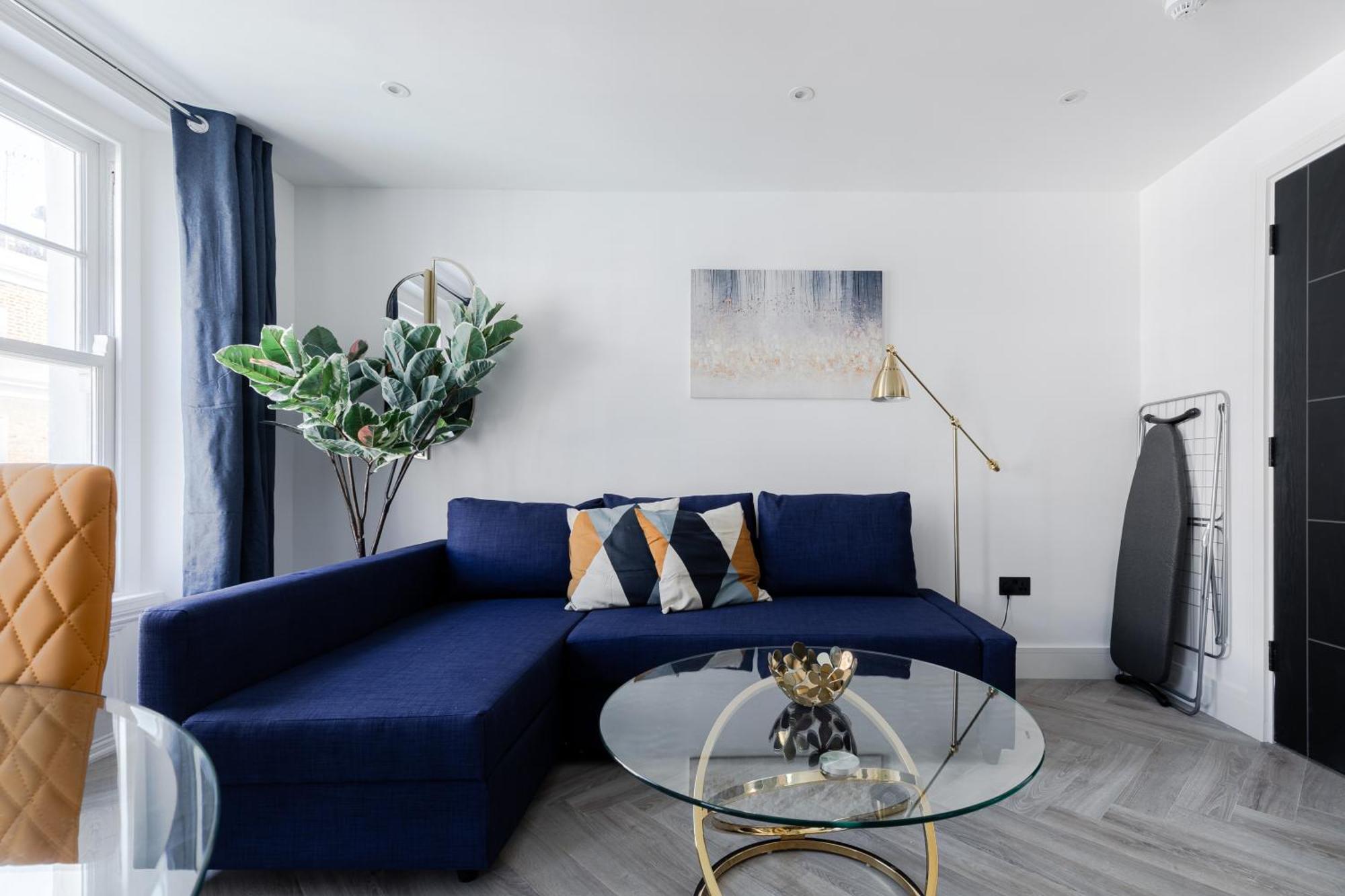 Comfortable Near Harrods *