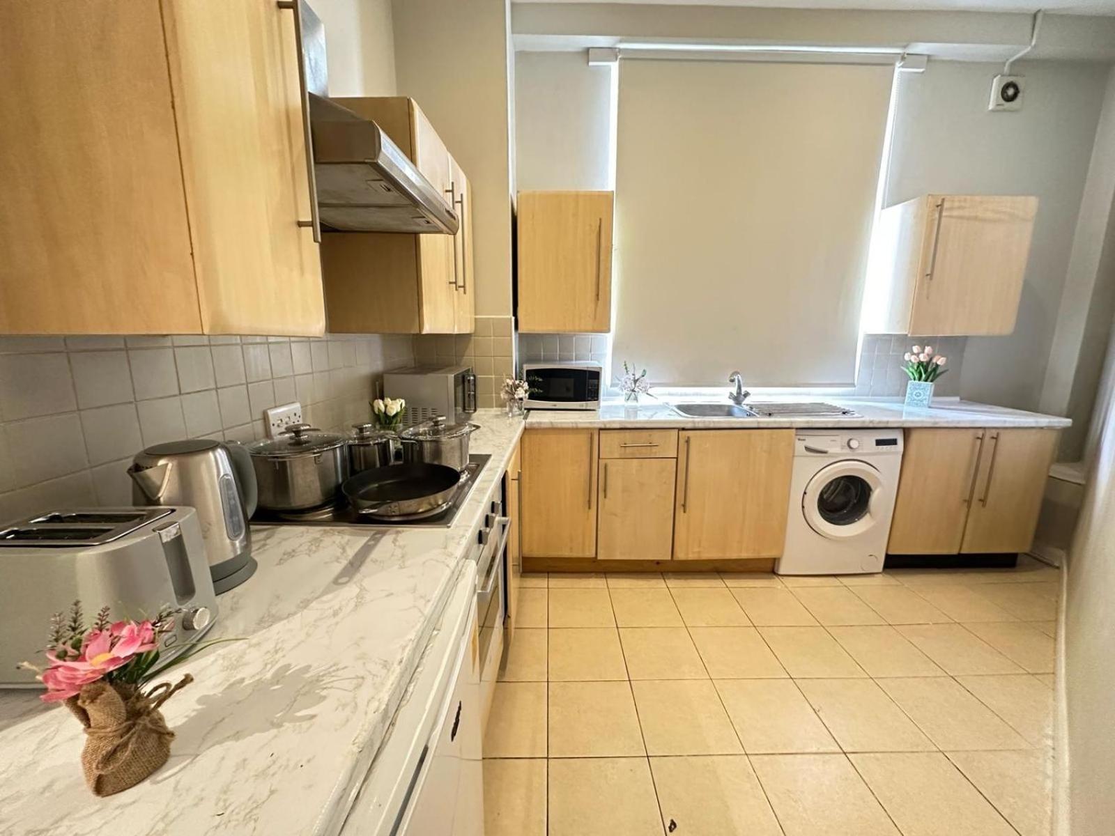 Comfortable One Bedroom Eye