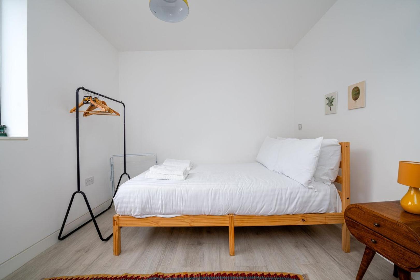 Guestready - Modern Terraced House In London