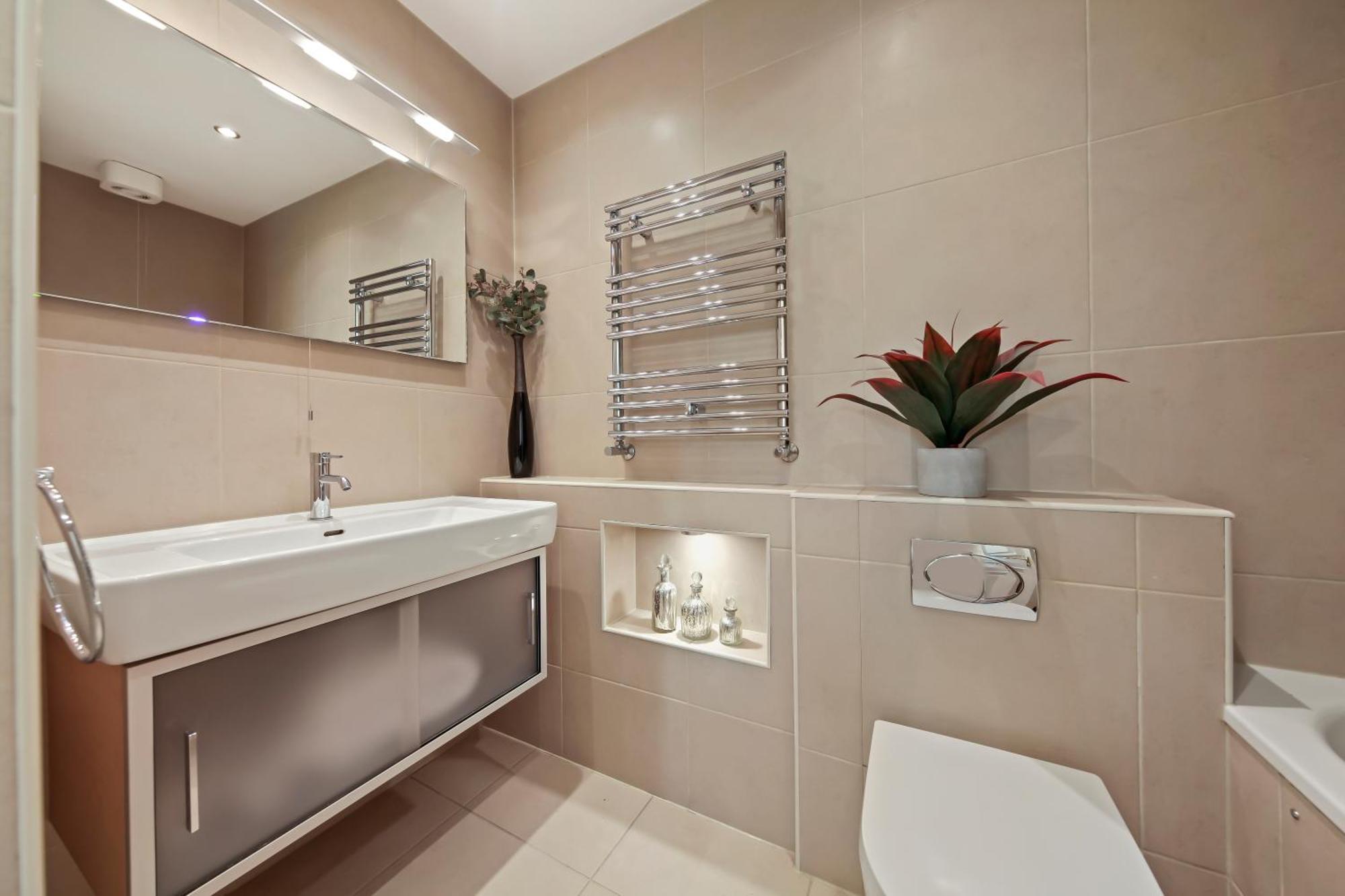 Lavish Two-bedroom * London