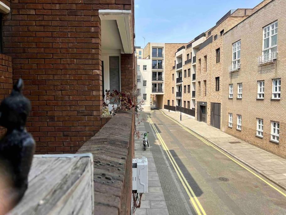 Marylebone & Oxford St W1 *