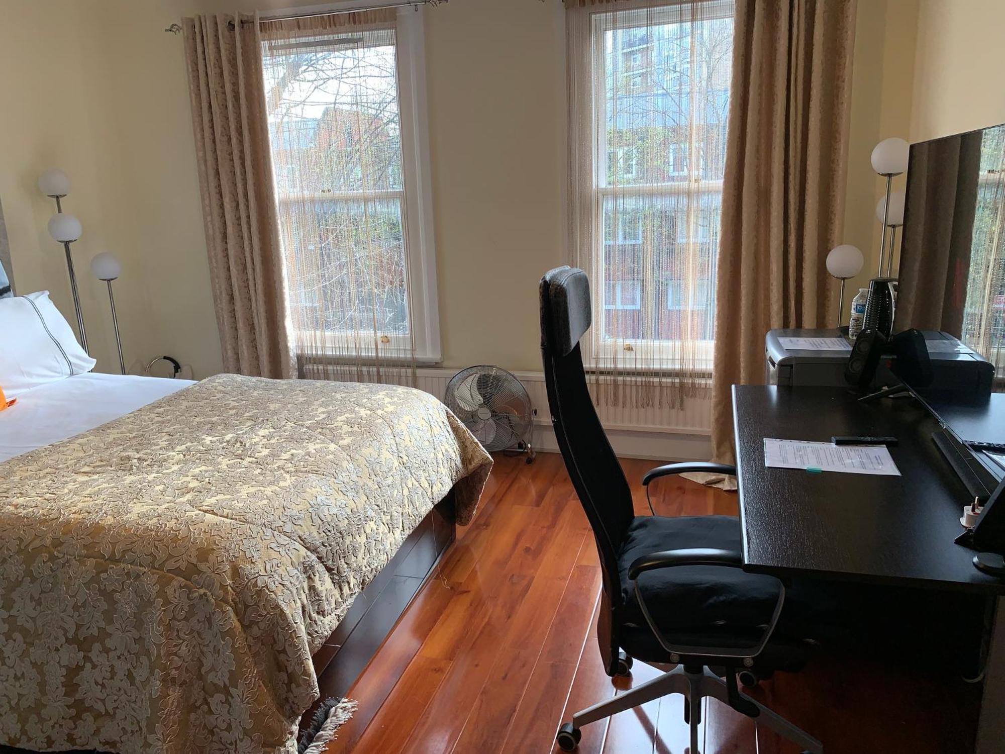 Homestay Superbly Furnished In *