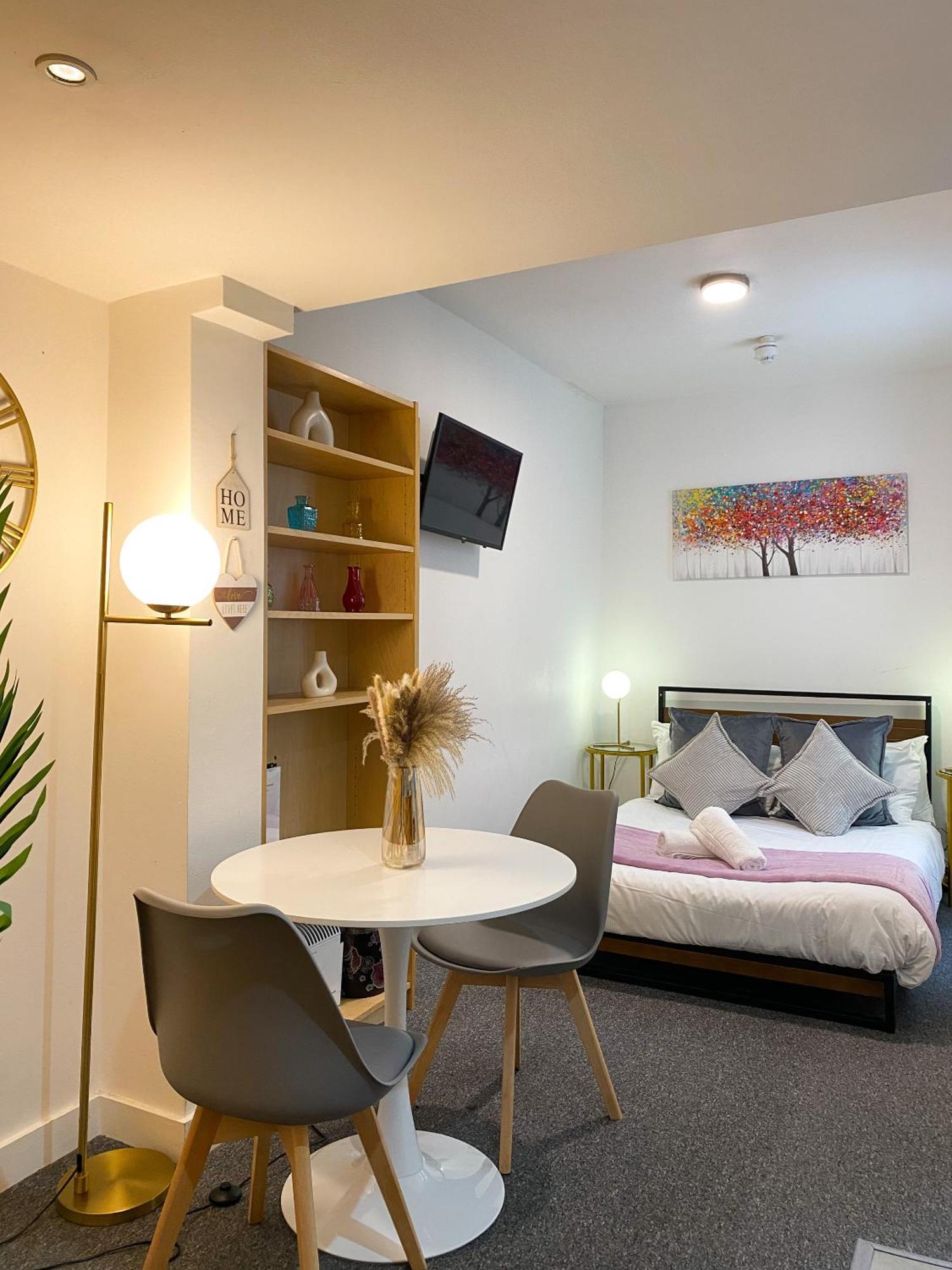 Modern Close To Hyde Park *
